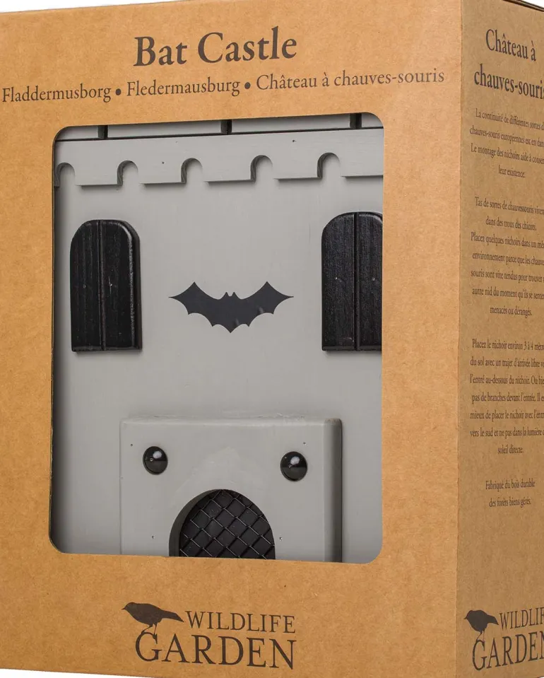 Abri château à chauve-souris en bois