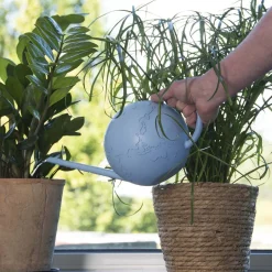 Arrosoir en plastique recyclé Globe