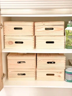 Boîte de rangement en pin massif avec couvercle (Taille 1)