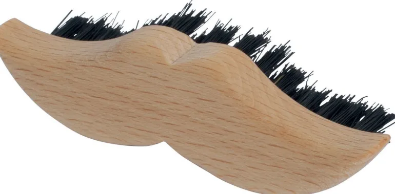 Brosse à moustache et barbe