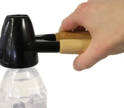 Casse noix et ouvre bouteille 2 en 1