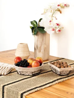 Corbeille rectangulaire en grillage vieilli et jute