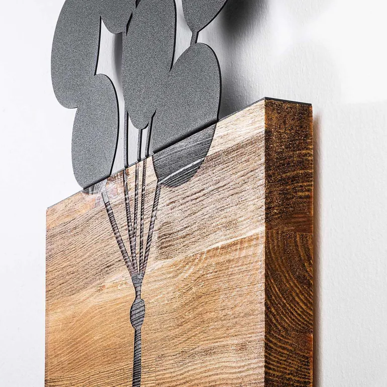 Décoration murale en bois et métal Walnut (Enfant et ballons)