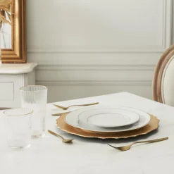 Dessous d'assiette en plastique doré Royal (Lot de 6)
