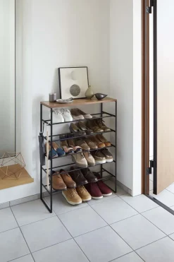 Etagère à chaussures en métal et bois Tower (Noir)