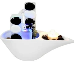 Fontaine d'intérieur Piro avec éclairage LED multicolore