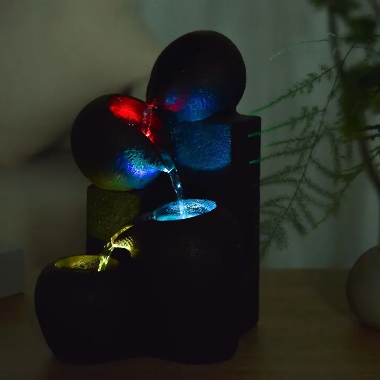 Fontaine zen en résine avec LED Luba