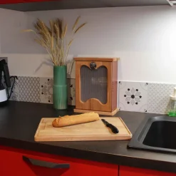Garde-manger en acier galvanisé et bois