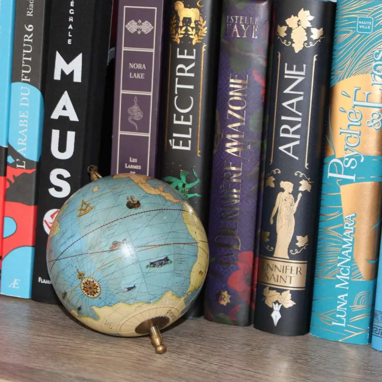 Globe terrestre à suspendre 10 cm