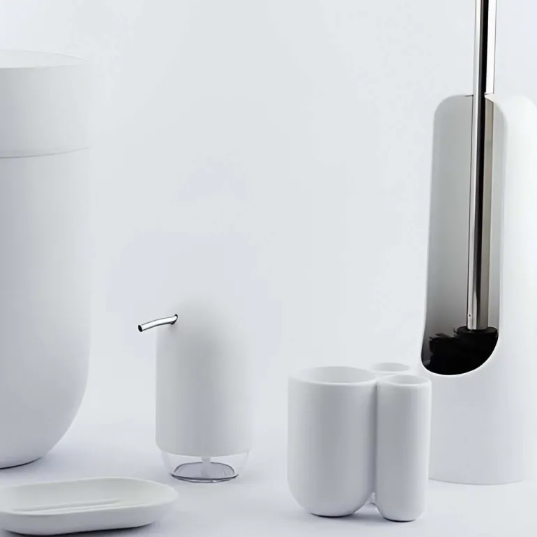 Gobelet avec porte brosse à dents