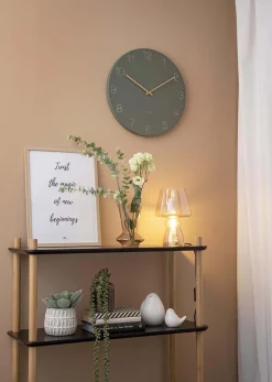 Horloge en métal chiffres gravés Charm (Vert)