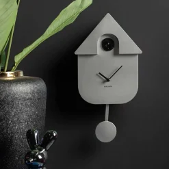 Horloge murale moderne Cuckoo (Argent métalique)