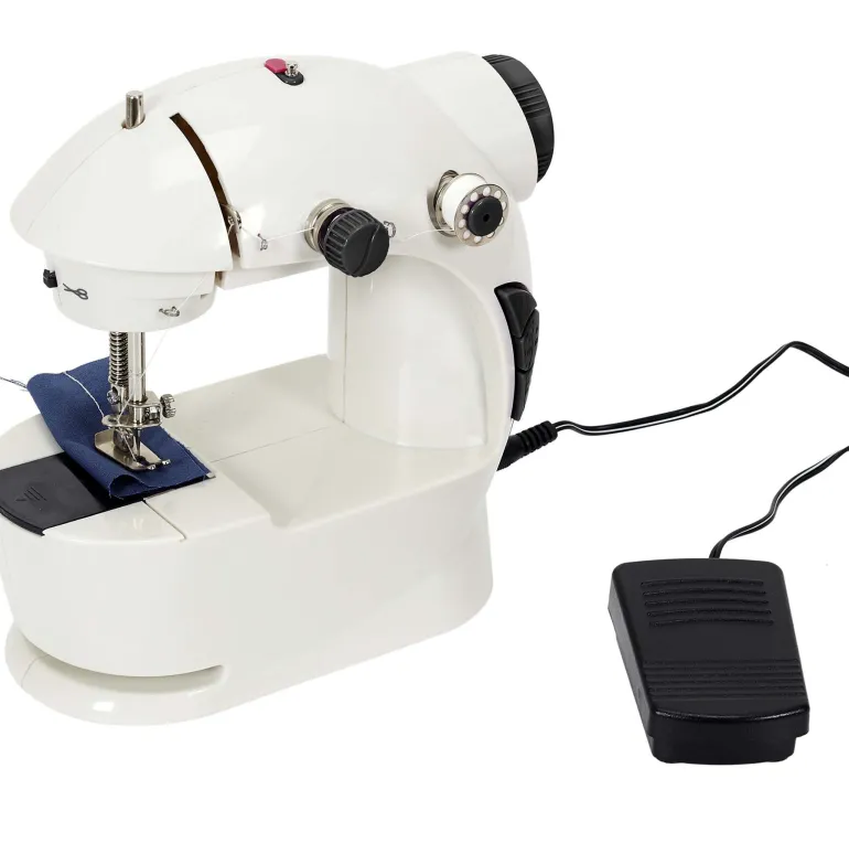 Mini machine à coudre avec table d'extension