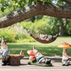 Mini nain de jardin en résine (Arrosoir souche)