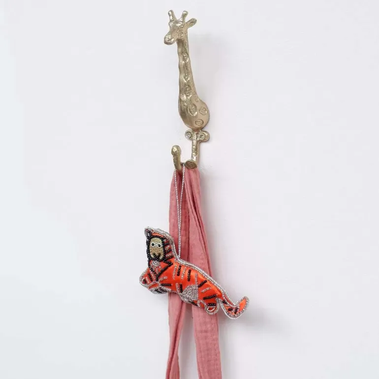 Patère en laiton recyclé Baby Girafe