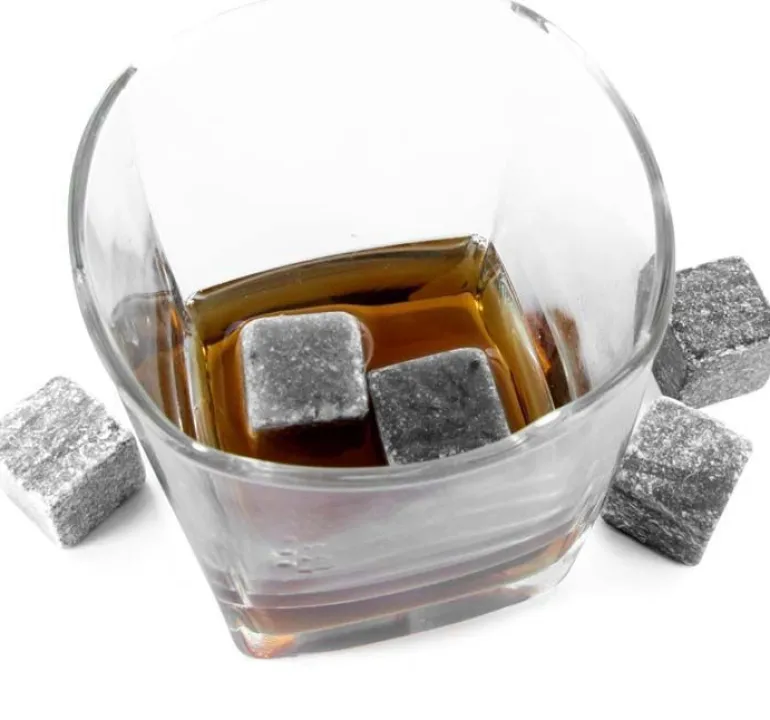 Pierres à whisky avec filet de rangement
