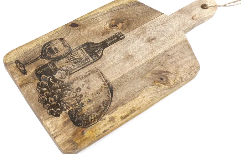 Planche à découper en bois vins et fromages