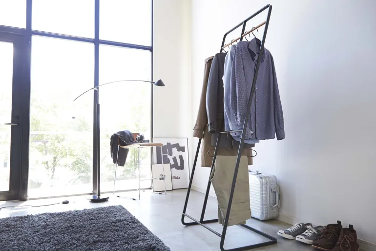 Porte manteau large Tower 61 x 45 x 163 cm