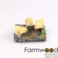 Poussins sur branche en résine 22.5 x 15 x 11 cm