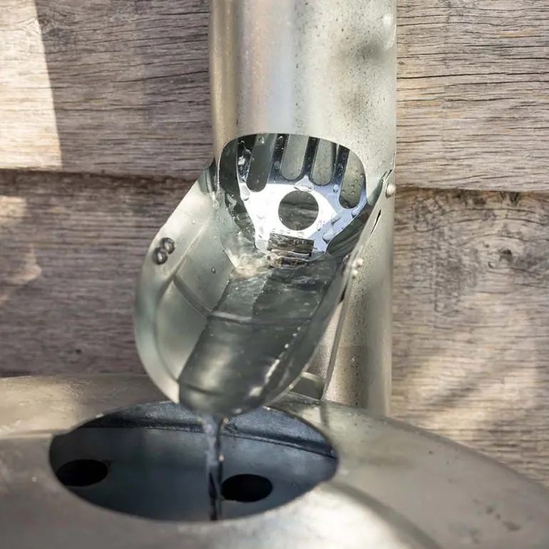Récupérateur d'eau de pluie en zinc