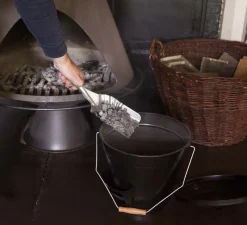 Seau à cendres avec pelle