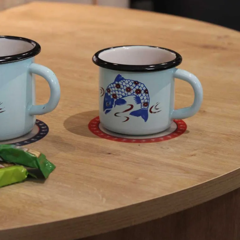 Tasse en émail coloré Décors (40 cl)