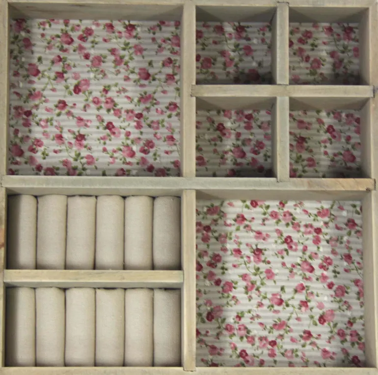 Tiroir à bijoux en bois motifs fleurs