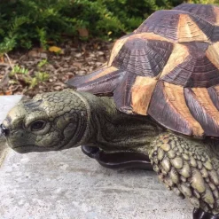 Tortue en résine 32 cm